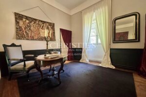 Magnificent 18th century property in Charente