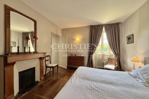 Magnificent 18th century property in Charente