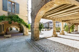 Vente Charmante propriété de caractère dans un village bastide - Bordeaux 1h 30