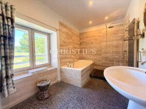 A rare 40-hectare lifestyle estate in the Dordogne, where refined living, hospitality and an equestrian way of life come together seamlessly.