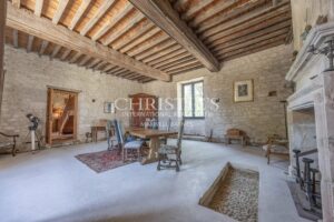 Historic Winemaker's Château Estate with Guest Cottages and 64 Hectares of Varied Grounds.
