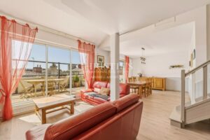 Dernier Etage - Terrasse - 4 Chambres - Garage - Ascenseur