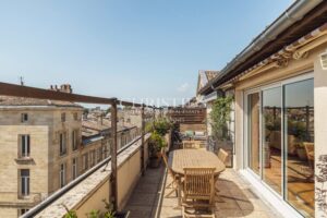 Dernier Etage - Terrasse - 4 Chambres - Garage - Ascenseur