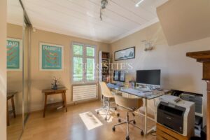 Maison familiale - Parc Bordelais - 5 chambres - garage - parking