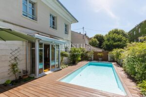 Maison familiale - Parc Bordelais - 5 chambres - garage - parking
