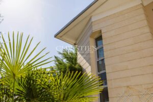 Maison familiale - Parc Bordelais - 5 chambres - garage - parking
