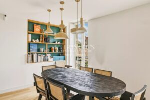 Very beautiful apartment - Saint-Seurin District Bordeaux - 3 bedrooms - Garage