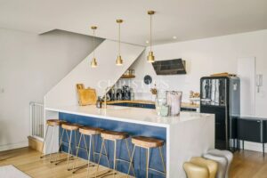 Very beautiful apartment - Saint-Seurin District Bordeaux - 3 bedrooms - Garage