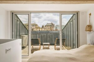 Very beautiful apartment - Saint-Seurin District Bordeaux - 3 bedrooms - Garage