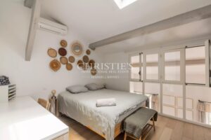 Very beautiful apartment - Saint-Seurin District Bordeaux - 3 bedrooms - Garage
