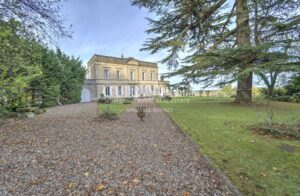 Sur les coteaux de Gironde, une propriété rare à saisir