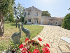 Manoir de caractère en Pierre - Piscine - Parc Arboré