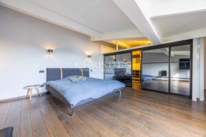 Bordeaux – Place de la Comédie – Prestigious Apartment with Terrace and Elevator