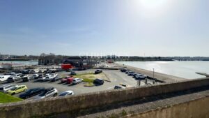 102 m² house with panoramic views of the Towers and the La Rochelle channel