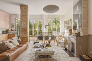 BORDEAUX NANSOUTY - MAISON EN PIERRE DE TAILLE AVEC JARDIN ET GARAGE