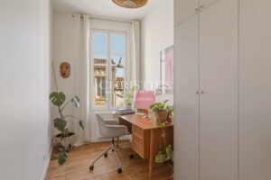 BORDEAUX NANSOUTY - MAISON EN PIERRE DE TAILLE AVEC JARDIN ET GARAGE