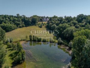 Magnifique château avec installations équestres professionnelles