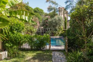 BORDEAUX – PRIVATE MANSION – SWIMMING POOL – PARKING