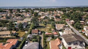 ANDERNOS, PROCHE CENTRE VILLE, GRAND TERRAIN 2 184 M2