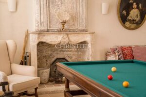 Renovated emblematic villa