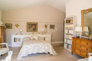 Seafront Property Complex – Prime Waterfront Location – La Flotte