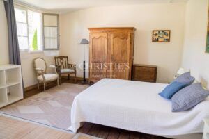 Seafront Property Complex – Prime Waterfront Location – La Flotte