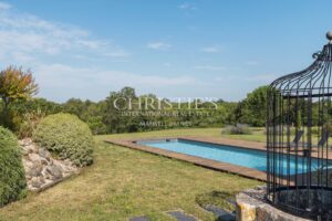 Elegant Stone Property with Far-Reaching Views