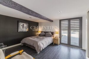 Propriété de caractère avec vues panoramiques et 2,8 hectares