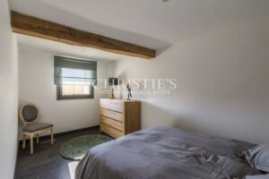 Propriété de caractère avec vues panoramiques et 2,8 hectares