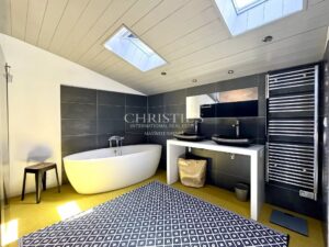 Bright and Unique Property – Le Bois-Plage-en-Ré