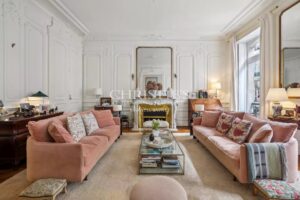 Stunning apartment in Jardin Public (5 bedrooms, 1 outdoor space, etc.)