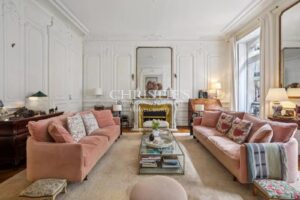 Stunning apartment in Jardin Public (5 bedrooms, 1 outdoor space, etc.)