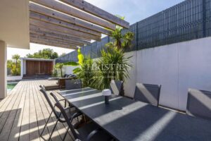 CHATELAILLON-PLAGE – STUNNING CONTEMPORARY PROPERTY BUILT IN 2023 WITH A SWIMMING POOL