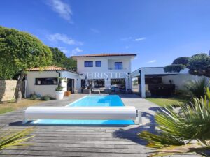 BOURGNEUF – LUXURY CONTEMPORARY VILLA – JUST A FEW MINUTES FROM LA ROCHELLE