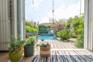 Beautifully Renovated Character Home with Swimming Pool – La Genette, La Rochelle