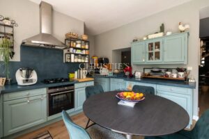 Beautifully Renovated Character Home with Swimming Pool – La Genette, La Rochelle