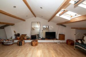 Beautifully Renovated Character Home with Swimming Pool – La Genette, La Rochelle