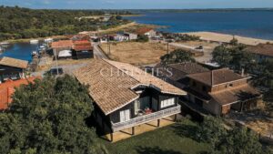 CASSY LANTON, villa bois d'architecte, vue Bassin