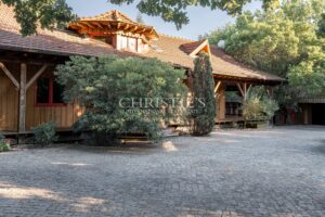 ANDERNOS-LES-BAINS – Exceptional Wooden Villa to Discover