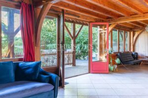 ANDERNOS-LES-BAINS – Exceptional Wooden Villa to Discover