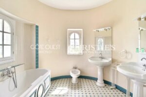 For sale Saint-Jean-de-Luz - A 20th century property