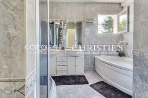 À vente Larressore - Propriété de 235 m²