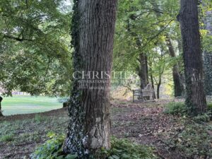 Handsome 1860s manor set in large park with attractive outbuildings