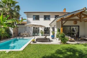Bouscat – Elegant architect villa of 2022 with swimming pool and landscaped garden - 4 bedrooms and 1 office