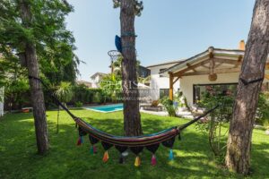 Bouscat – Elegant architect villa of 2022 with swimming pool and landscaped garden - 4 bedrooms and 1 office