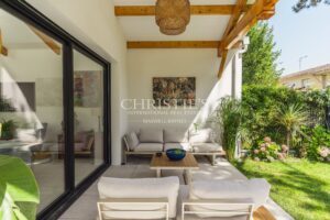 Bouscat – Elegant architect villa of 2022 with swimming pool and landscaped garden - 4 bedrooms and 1 office