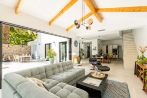 Bouscat – Elegant architect villa of 2022 with swimming pool and landscaped garden - 4 bedrooms and 1 office