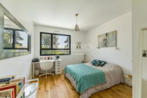 Bouscat – Elegant architect villa of 2022 with swimming pool and landscaped garden - 4 bedrooms and 1 office
