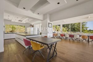 An Exceptional Contemporary Home on the Heights of Bouliac