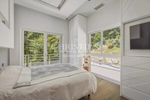 An Exceptional Contemporary Home on the Heights of Bouliac